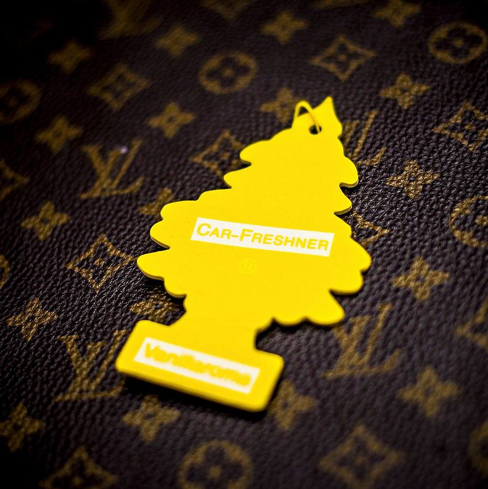 Ароматизатор в машину и для дома Little Trees Vanillaroma Ароматизатор в машину и для дома Little Trees Vanillaroma
