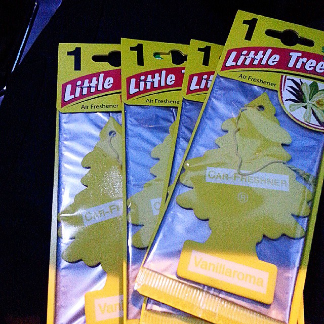 Ароматизатор в машину и для дома Little Trees Vanillaroma Ароматизатор в машину и для дома Little Trees Vanillaroma